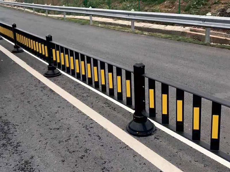 哪裏有(you)防(fang)眩闆護(hù)欄(lan)