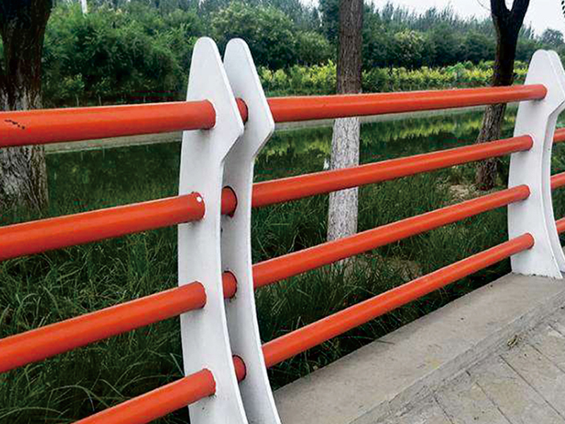 橋樑不(bu)鏽(xiu)鋼護欄(lan)